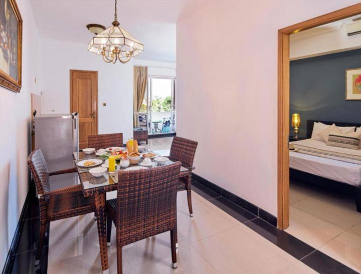 Pereybere Apartment With Breakfast And Private Balcony Pereybere Beach Dış mekan fotoğraf