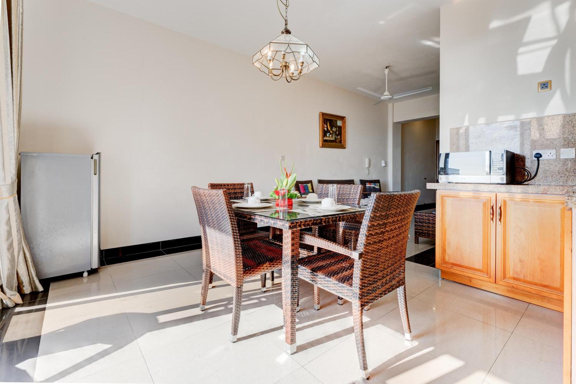 Pereybere Apartment With Breakfast And Private Balcony Pereybere Beach Dış mekan fotoğraf